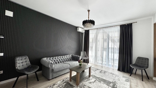 REA1024557