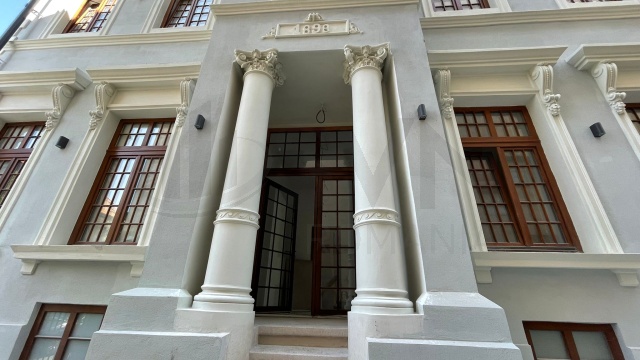 REV0016052